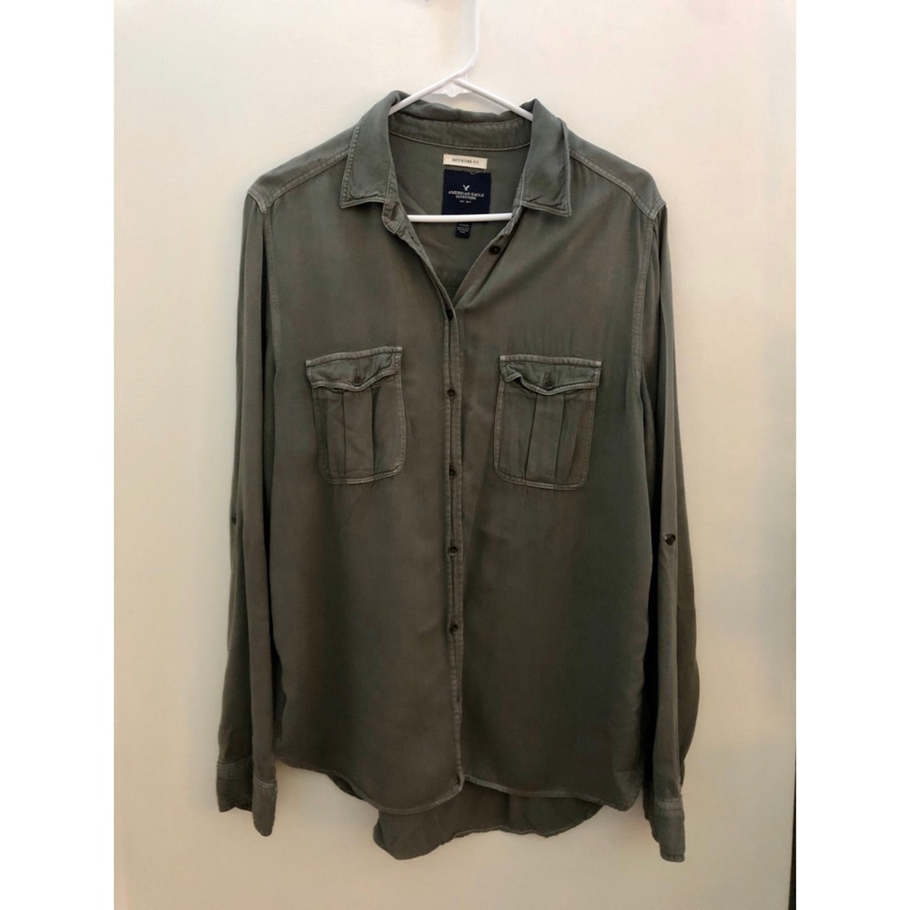 American Eagle Button Down